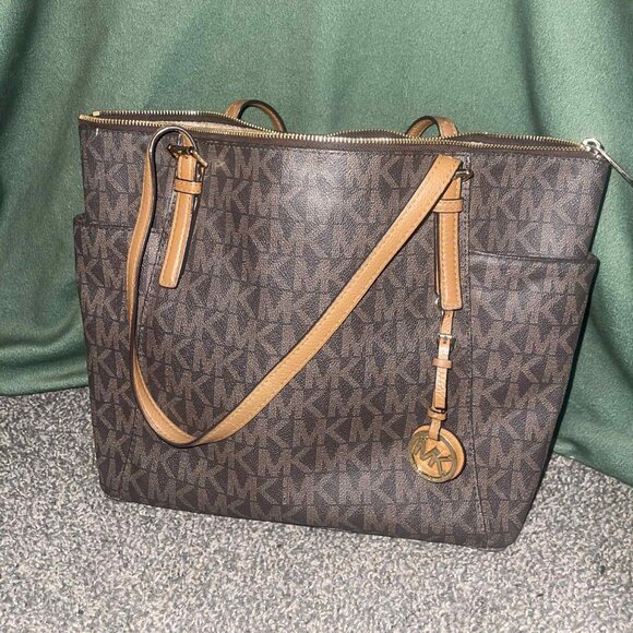 MK Purse & Wallet Set - Picture 2 of 6